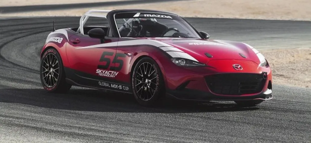 La nuova Mazda MX-5 è pronta per la pista