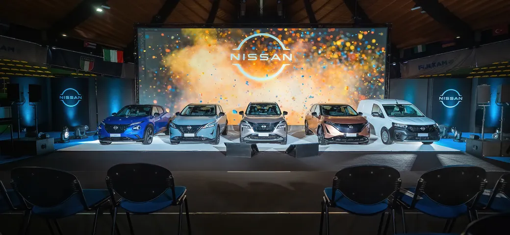 Nissan: tutte le sfumature elettriche del brand