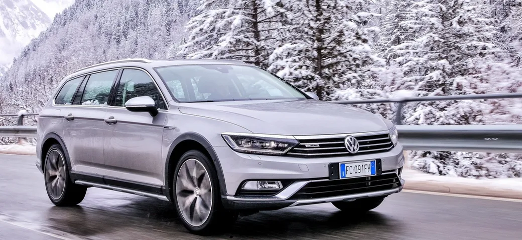 Volkswagen Passat Alltrack BiTdi: la prova su strada [VIDEO]