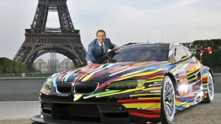 Bmw Art Car: presentata la M3 GT2 realizzata dall'artista Jeff Koons