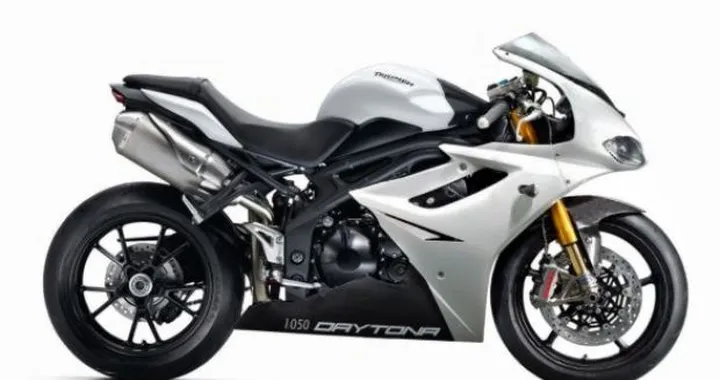 Triumph Daytona 1050: ipotesi sulla nuova generazione