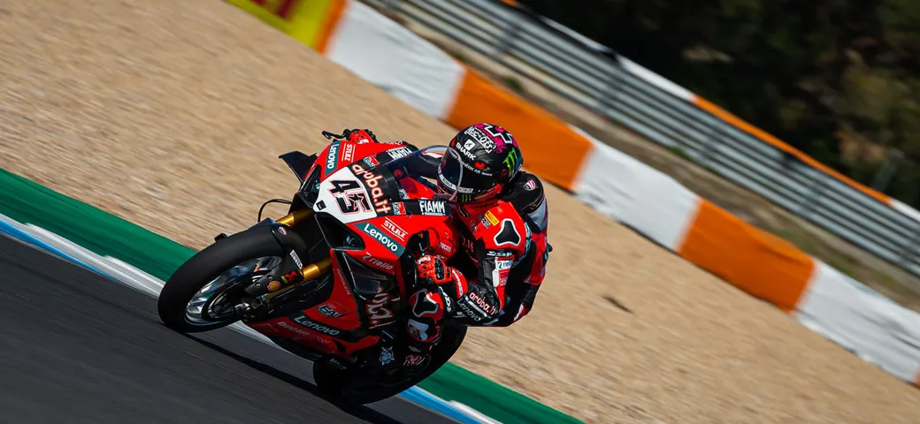 SBK Estoril 2021: Scott Redding vince Gara-1