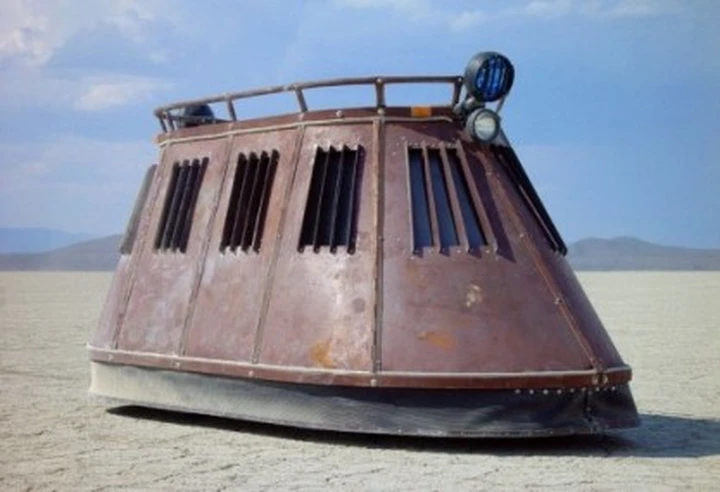 Vendesi specie di Ferro da stiro mobile
