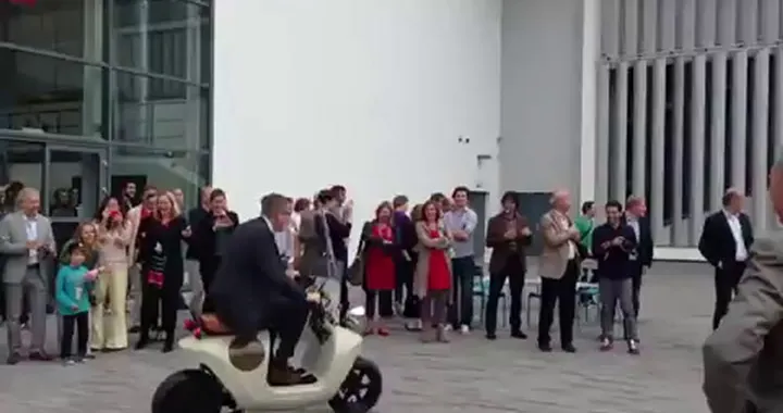 Bee DallOlanda un nuovo bioscooter 2