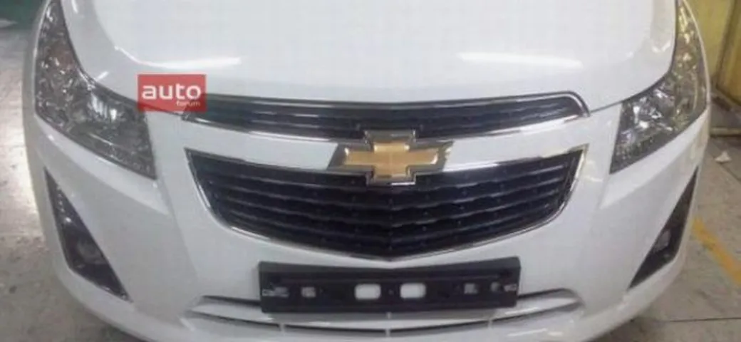 Chevrolet Cruze: prima immagine del restyling
