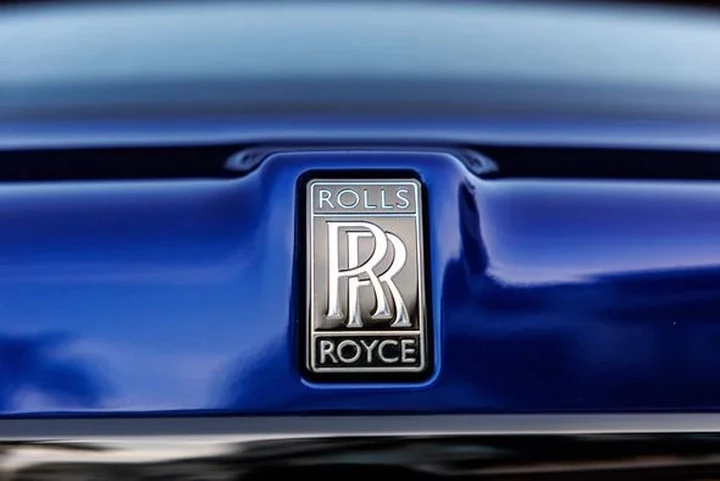 Trump esulta per Rolls-Royce, ma c’è un problema: non è quella delle auto