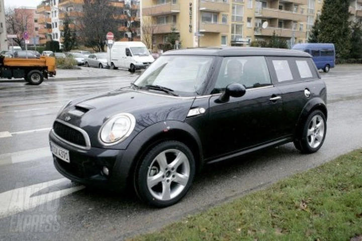 La Mini SUV quasi senza veli