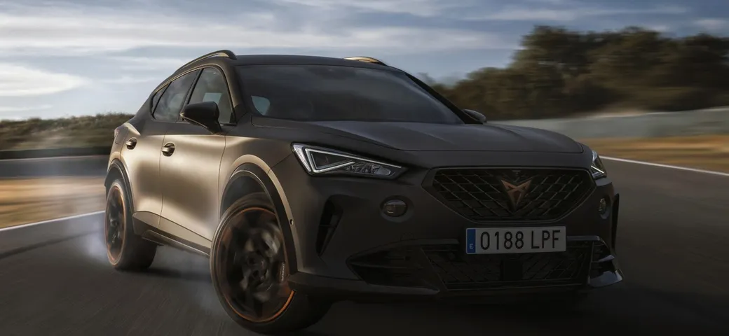 Cupra Formentor VZ5: la prova in pista