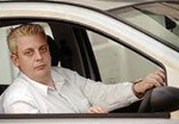 95 km con l'acceleratore bloccato...