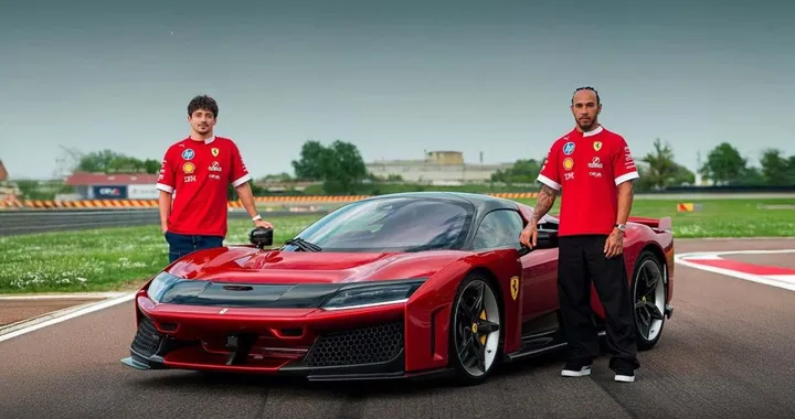 Hamilton e Leclerc, spettacolo a bordo della Ferrari F80 a Fiorano