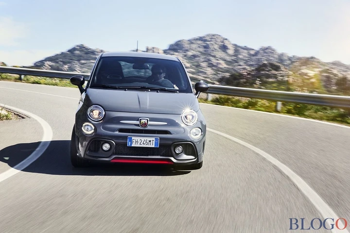 Abarth 695 special edition XSR: prova in Sardegna
