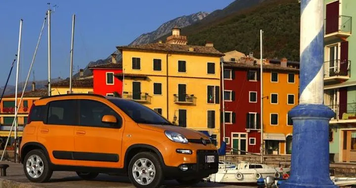 Rapina in un bar vicino Pomigliano: attimi di terrore per 3 collaudatori Fiat e danni alle auto in prova