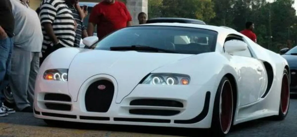 Bugatti Veyron: la replica da 400 cavalli a quasi 100 mila euro