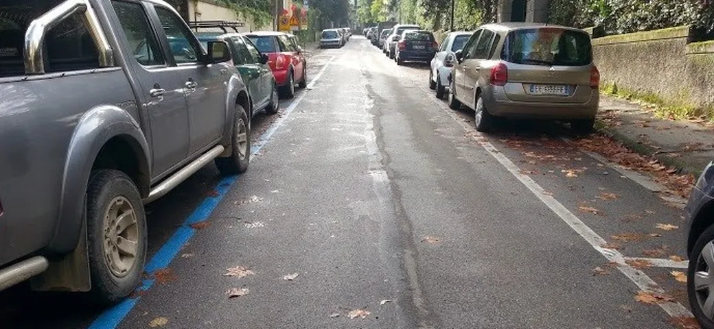 Ticket parcheggio: taroccare il biglietto è reato