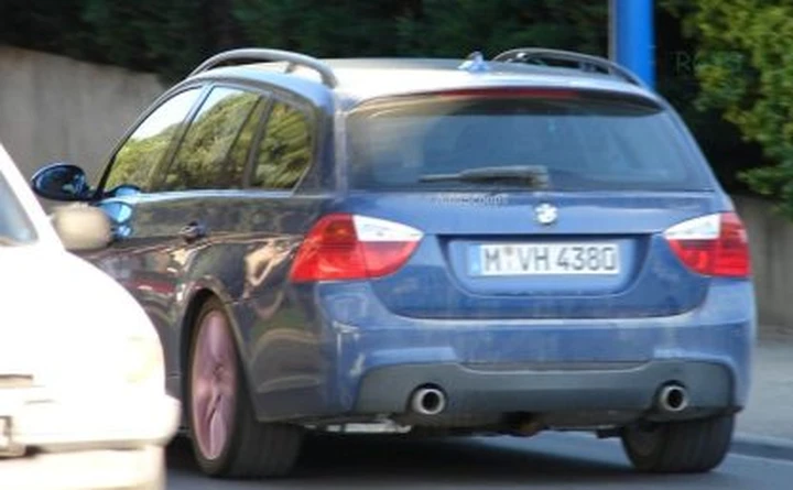 BMW 335i - non poteva mancare la Touring