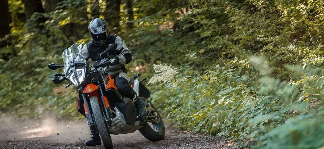 In Moto col Gigi, i nuovi corsi di offroad di KTM
