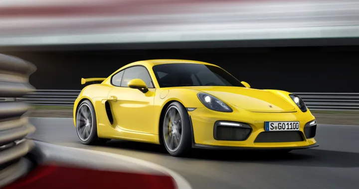 Porsche Cayman GT4 Clubsport: la sportiva sarà anche da gara