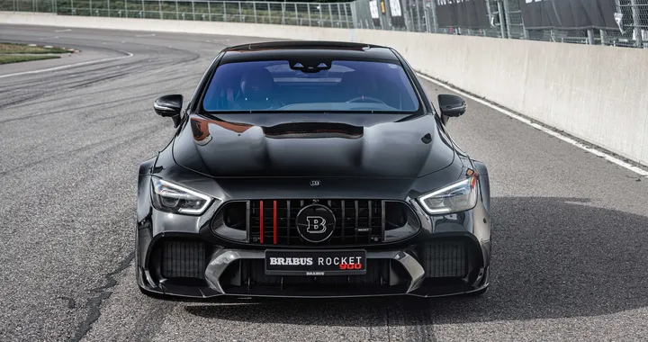 Brabus Rocket 900 "One of ten": berlina da paura