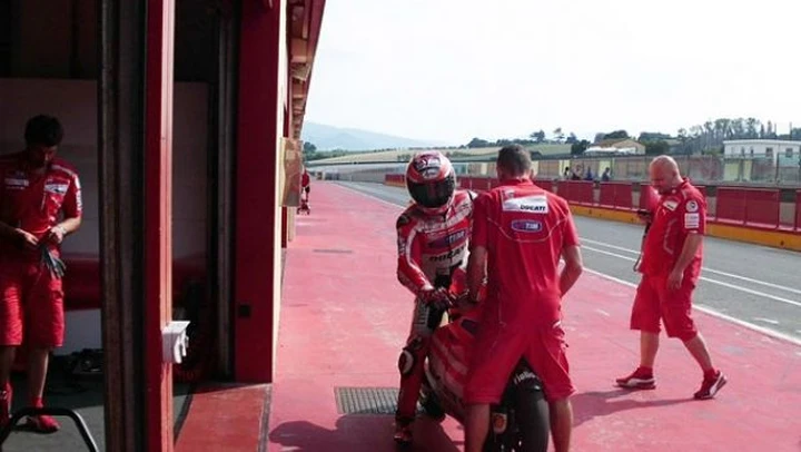 Valentino Rossi testerà solo domani la Ducati 2012