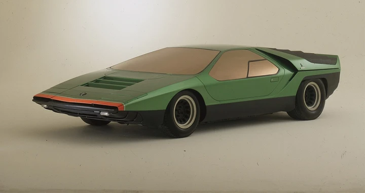 Alfa Romeo Carabo, la suggestiva concept car sfila al concorso “Chantilly Arts & Elegance Richard Mille”