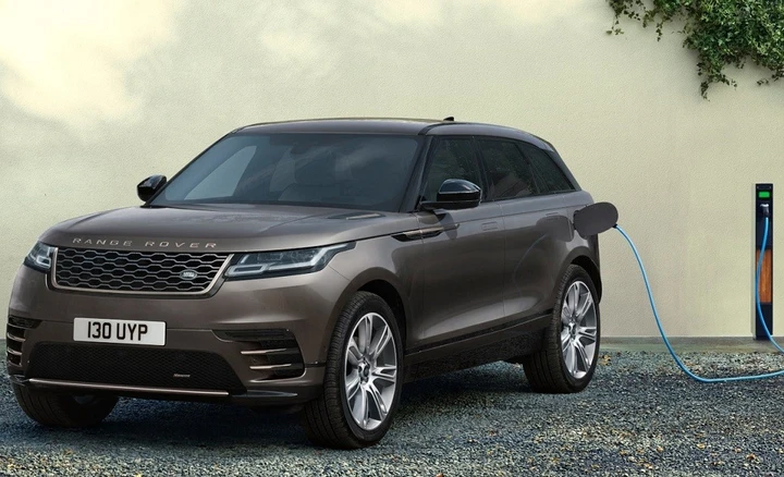 Range Rover Velar 2022: aggiornamenti hi-tech, nuove dotazioni, edizione speciale