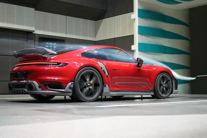 Porsche 911 Turbo: il tocco magico di TechArt
