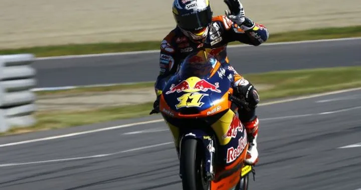 Moto3, Sepang: Sandro Cortese vince in volata e si laurea Campione del Mondo 2012