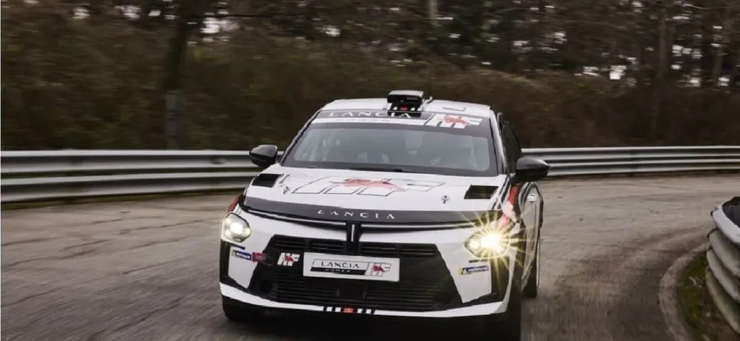 La prima vittoria europea della Lancia Ypsilon Rally4 HF: acuto prestigioso