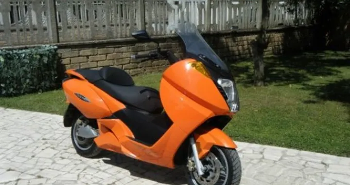 Foto del giorno: 51.500 Km per un Vectrix