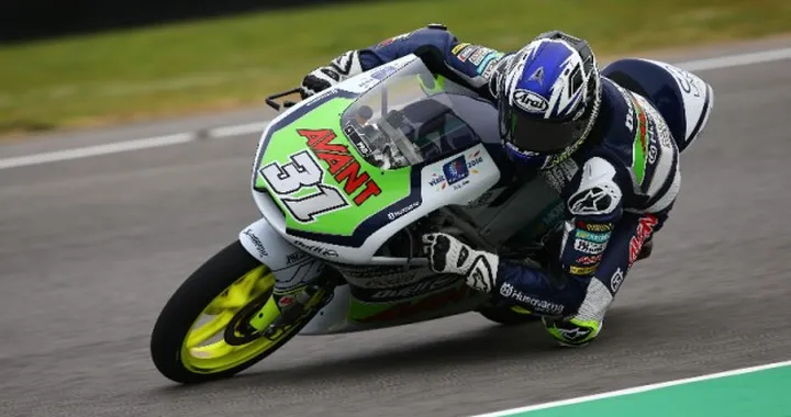 Moto3, Montmelò: Ajo precede Miller e Vinales nelle FP2. 4° Antonelli, Fenati 5°