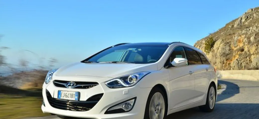 Hyundai i40 Wagon: video test drive
