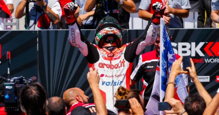 SBK Laguna Seca 2017: la vittoria di Davies e l'omaggio a Hayden