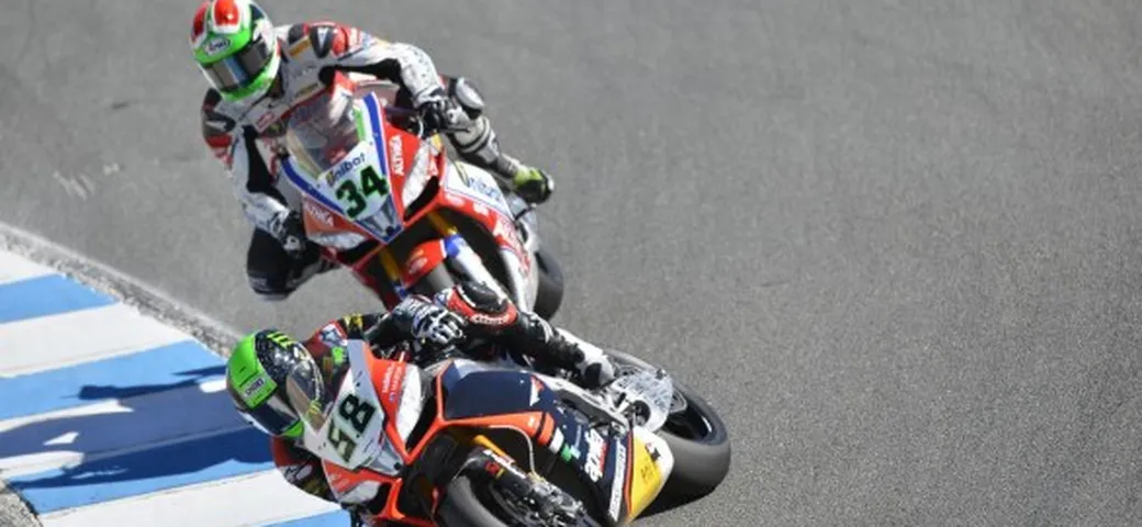 SBK: Laverty (3° e 1° a Laguna Seca) in rimonta su Tom Sykes