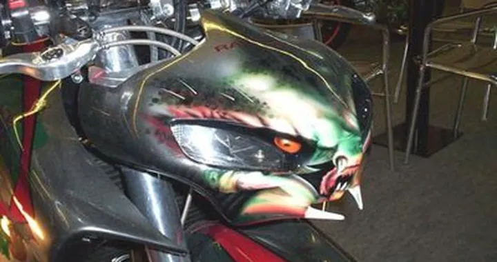 Le follie del salone di Parigi