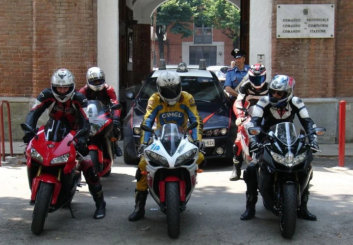 Carabinieri-centauro per sanzionare i motociclisti indisciplinati