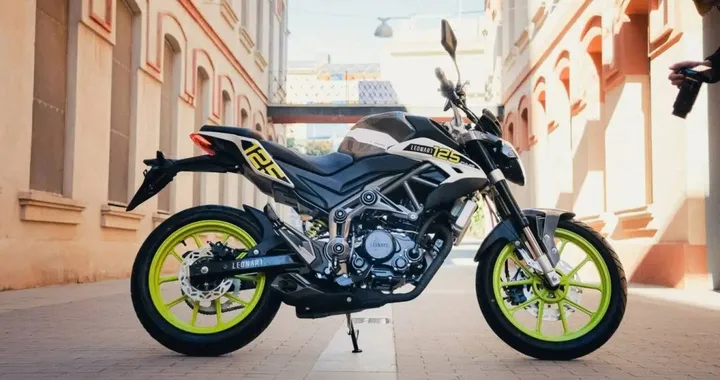 Leonart Pulse 125: naked urbana con motore ZY125RR da 15 cv