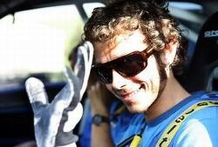 Rossi al via del Rally di Gran Bretagna