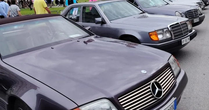 Eleganza in movimento: tre giorni di passione Mercedes sulle strade toscane