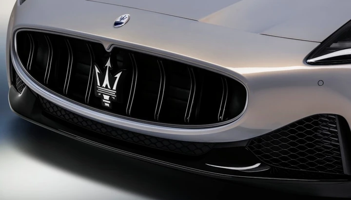 Maserati non è in vendita: secca smentita da parte di Stellantis