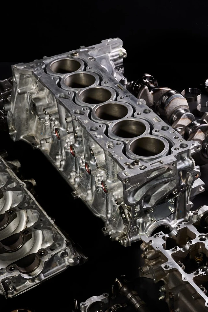 Il motore diesel 3.3 litri che va controcorrente: l'elettrico può aspettare