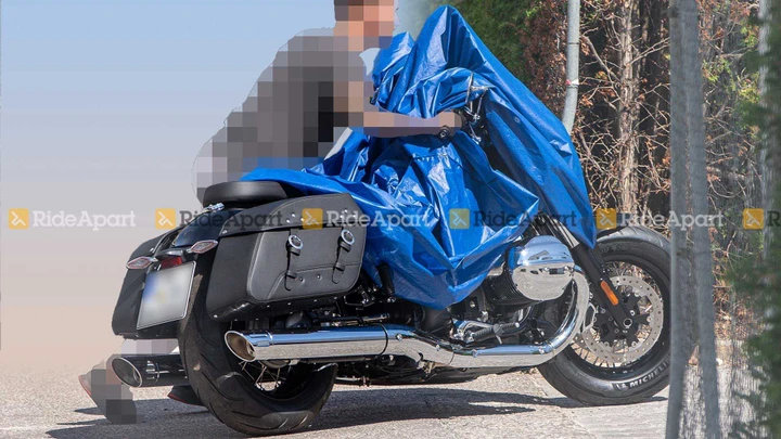 BMW: R1800 pronta per il debutto ad EICMA 2019?