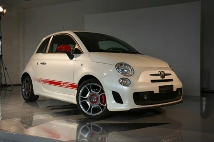 Live dalle Officine Abarth: l'unveiling della 500 Abarth