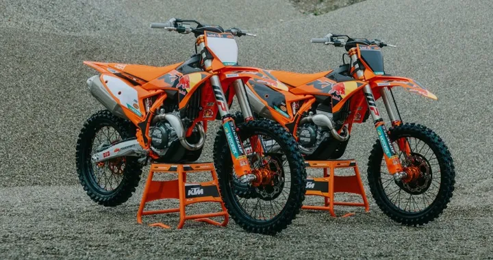 KTM SX F Factory Edition 2026: la moto da cross più evoluta