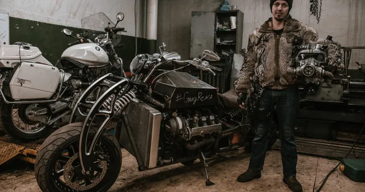 Pazzie dalla Russia: una special motorizzata con un propulsore Lexus V8