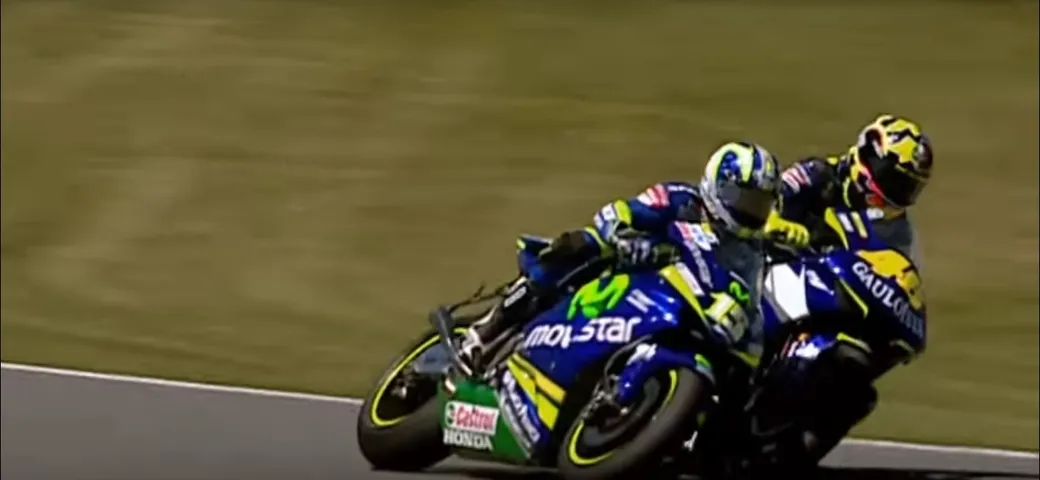 Sorpassi epici: Rossi supera Gibernau a Jerez 2005 [Video]