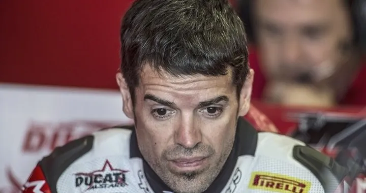 SBK, Ducati: operazione riuscita per Carlos Checa