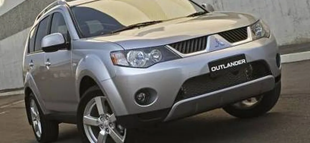 Nuove motorizzazioni per la Mitsubishi Outlander