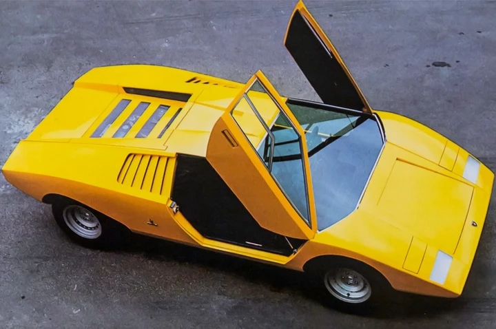 Lamborghini Countach: 50 anni fa il debutto al Salone di Ginevra