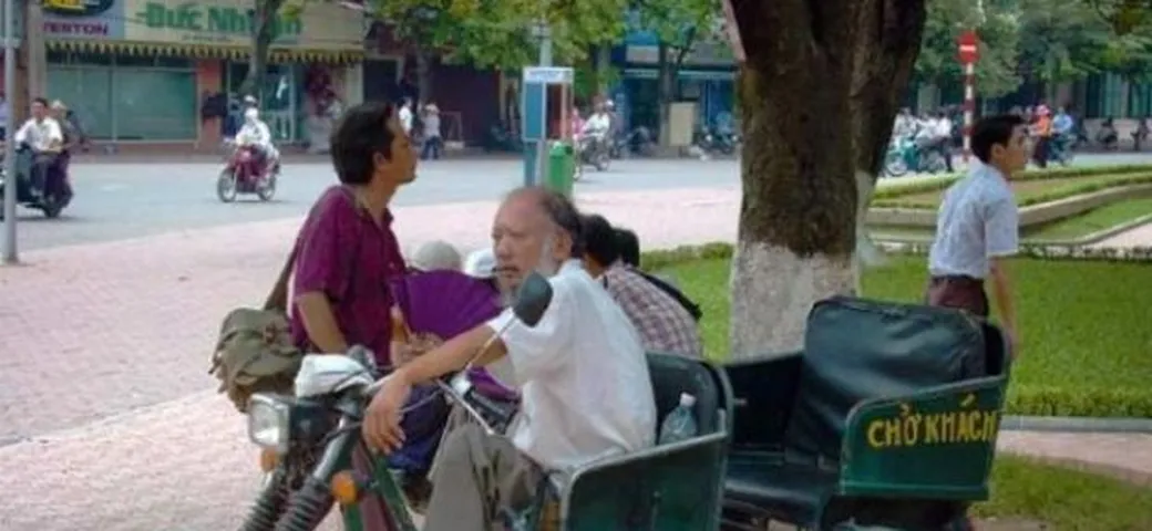 Foto del Giorno: il mototaxi del Maestro Miyagi