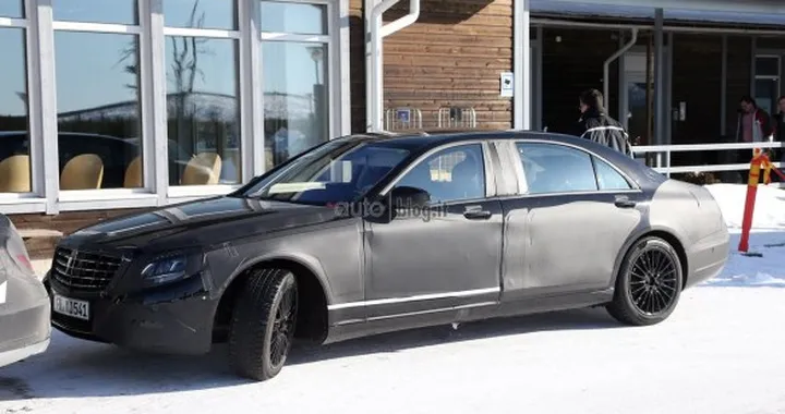Foto spia Mercedes 600 Pullman, la nuova Maybach
